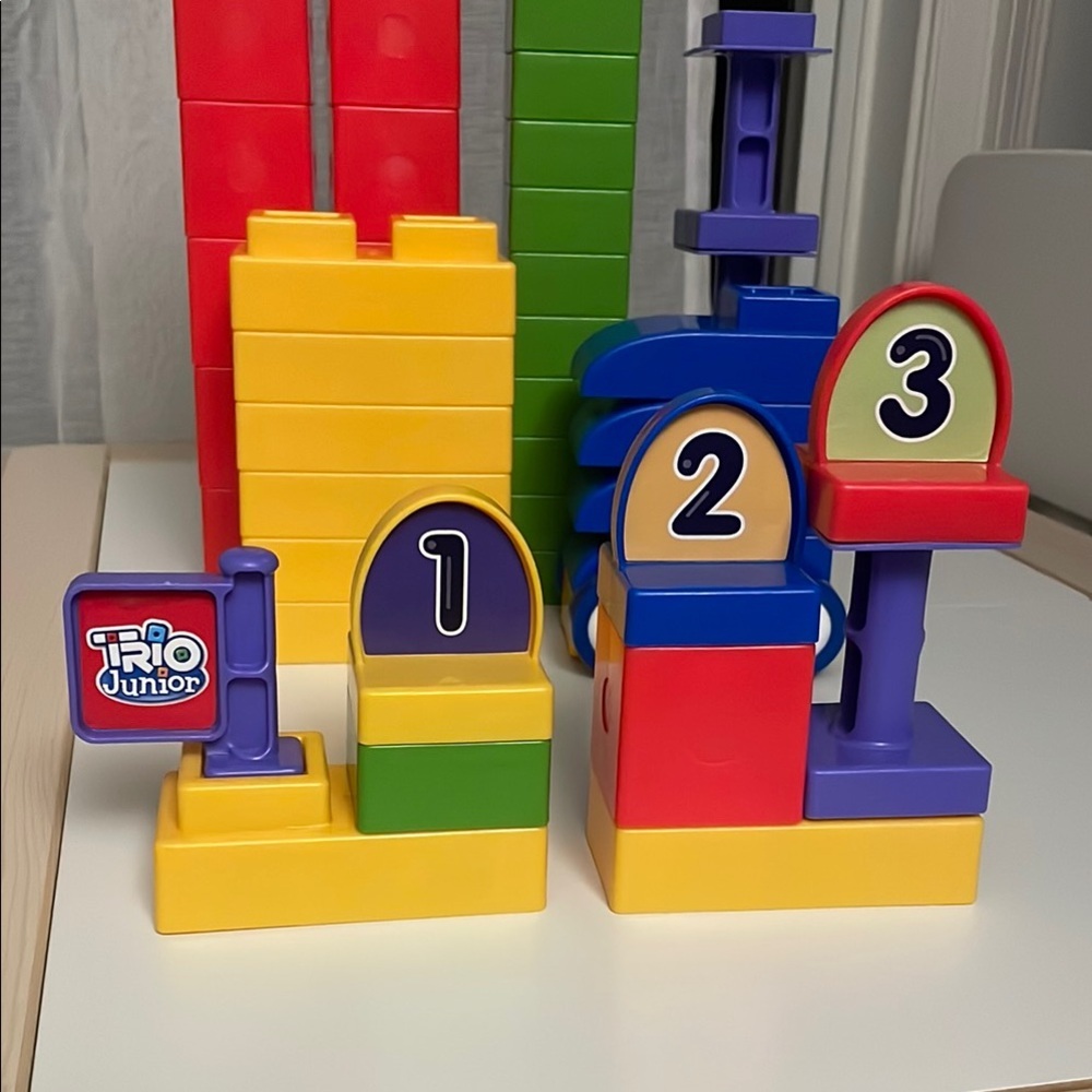 Mattel Fisher Price Trio Junior Primary Colors My 1st First Building Blocks Set - Picture 2 of 7